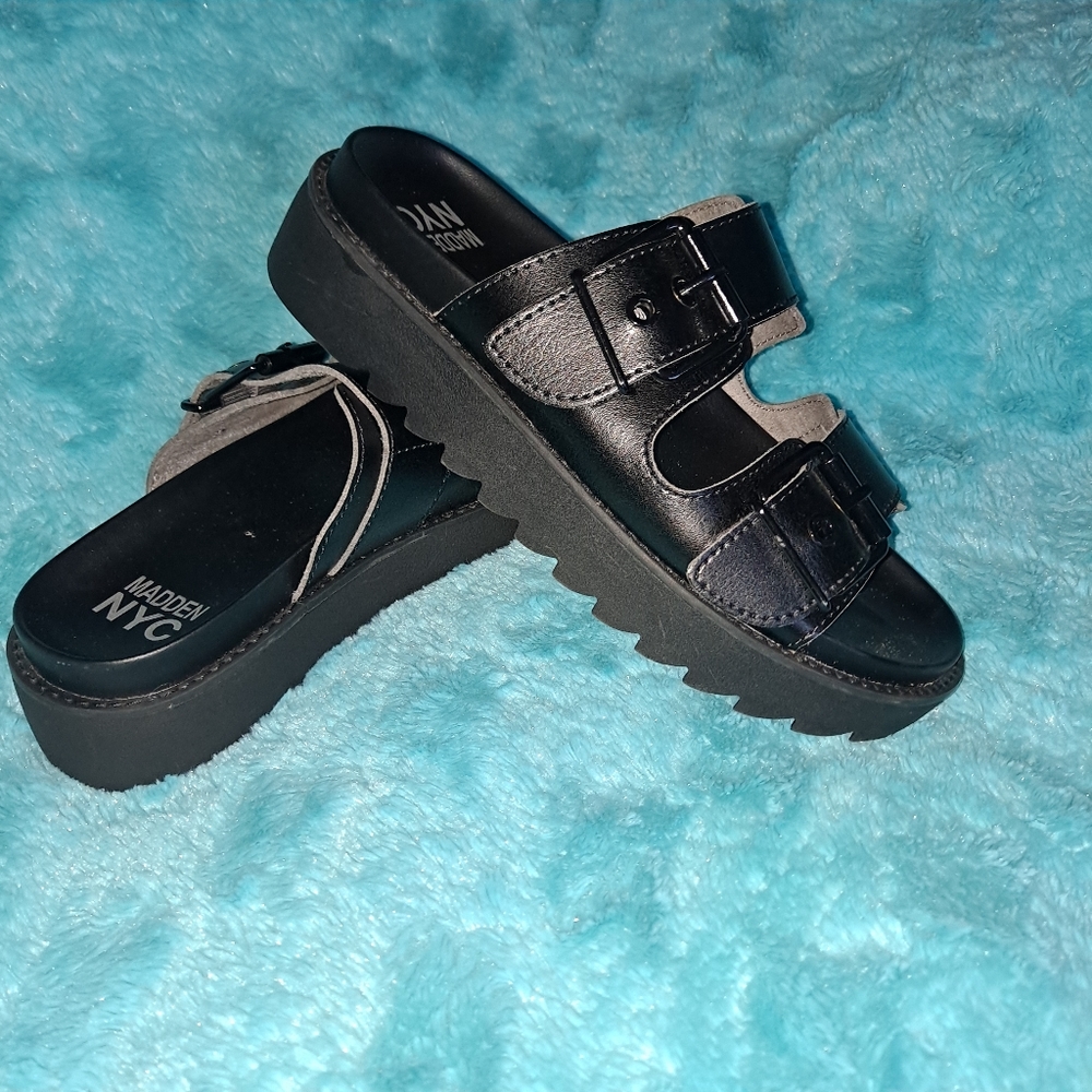 Sandals with platform size 6